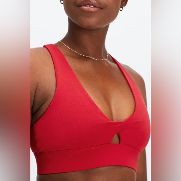 Fabletics Oasis Twist Sports Bra Medium Support in Red, size XS/S - Picture 3 of 11